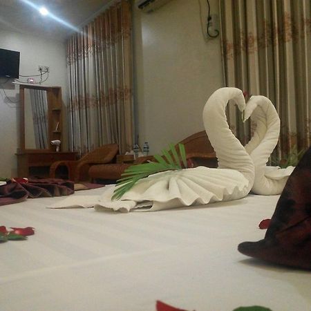 Golden Dream Hotel Mandalay Buitenkant foto
