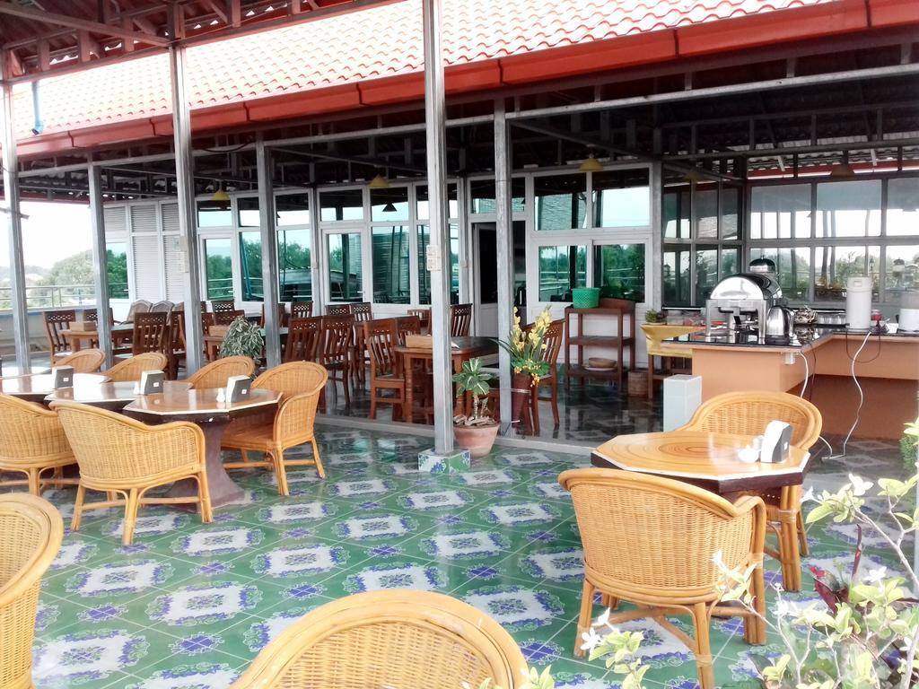 Golden Dream Hotel Mandalay Buitenkant foto