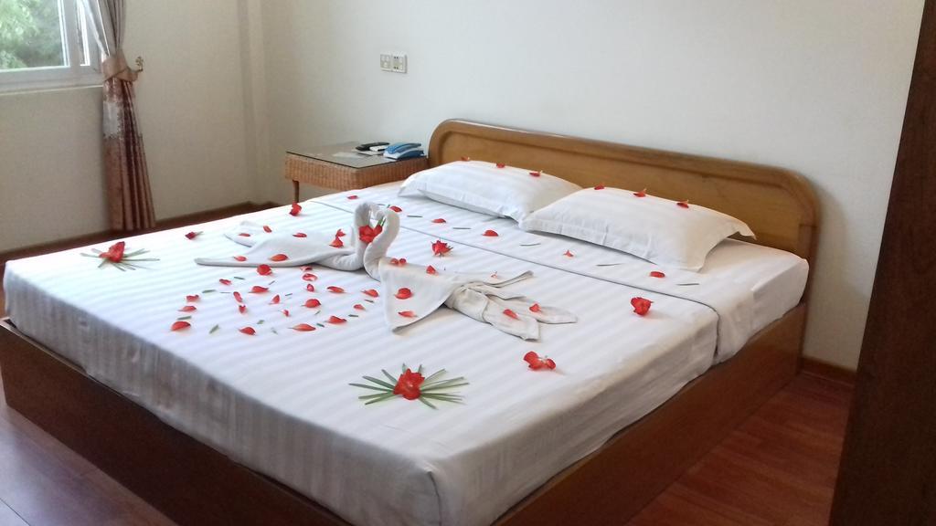 Golden Dream Hotel Mandalay Buitenkant foto